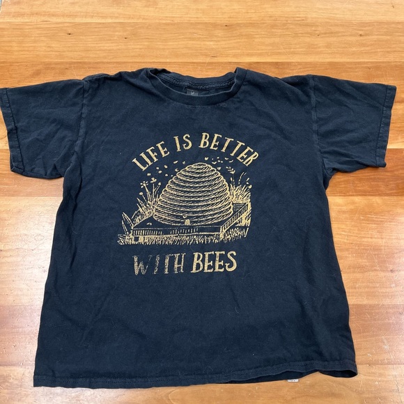 Cozy Bundle: H&M Gray Leggings, “Better With Bees” T-shirt, and H&M Dragon Crop - Picture 4 of 10